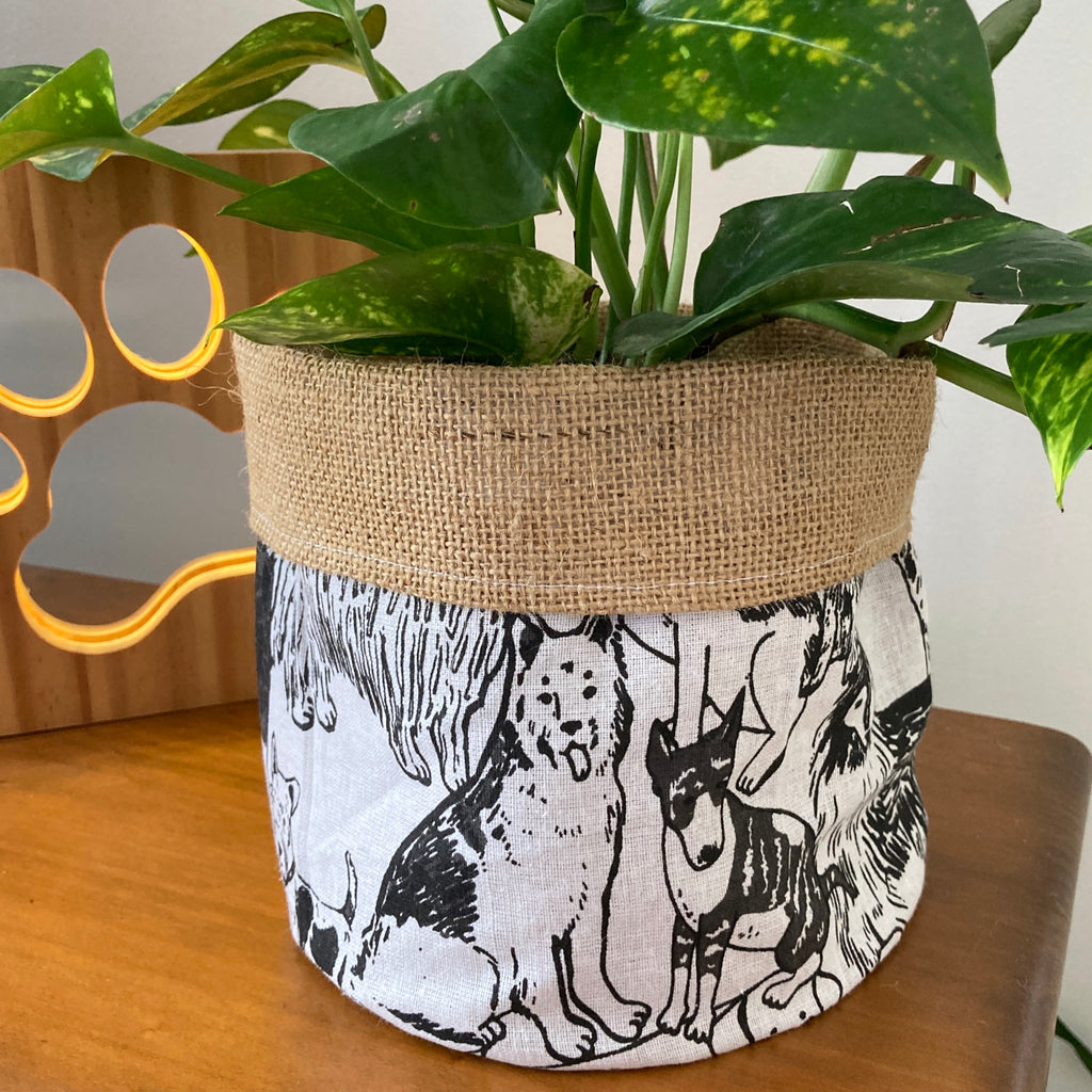 Natural Hessian Lined Plant Pot Holder Bag - SKETCHED DOGS