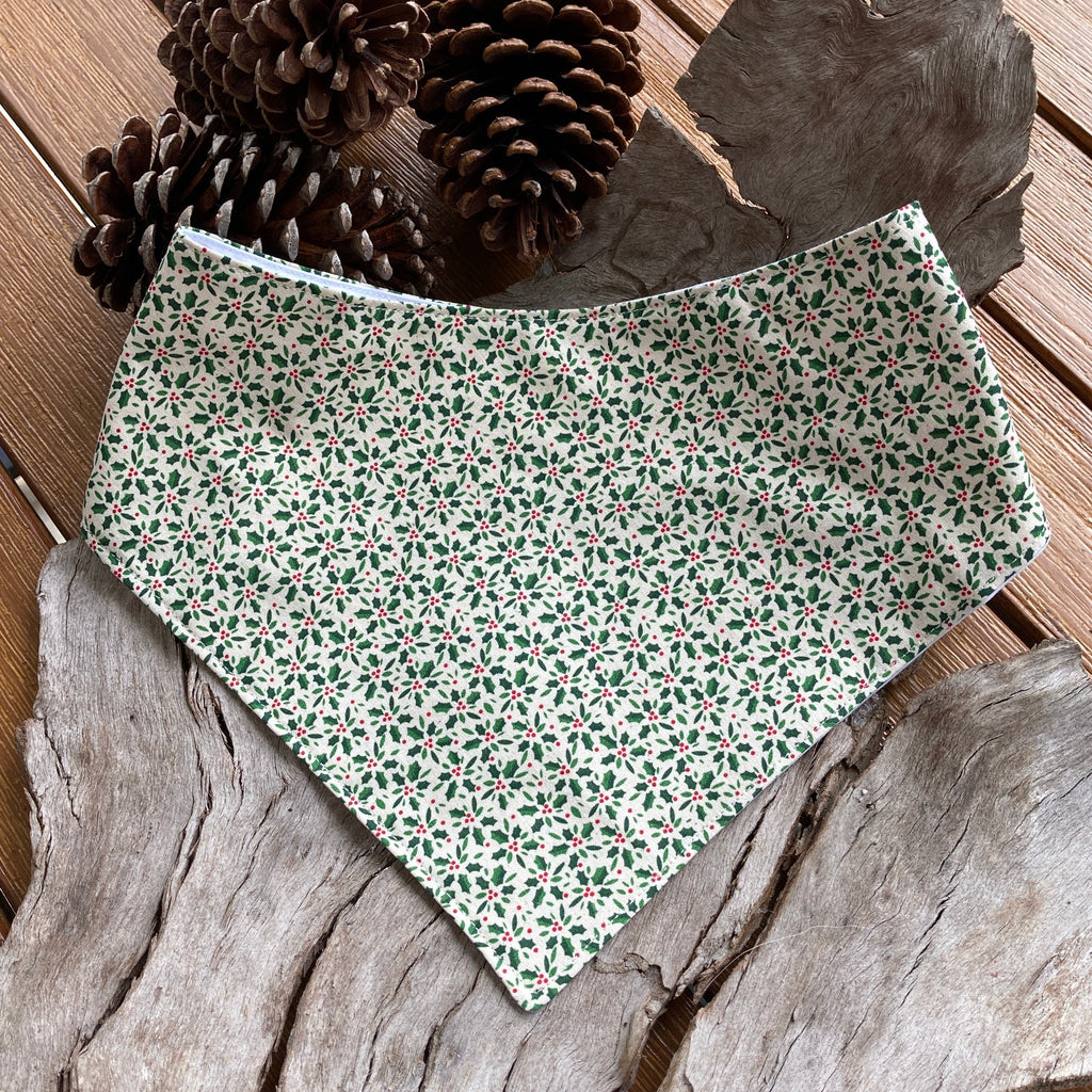 Xmas Dog Bandana, Ditsy Holly Fabric