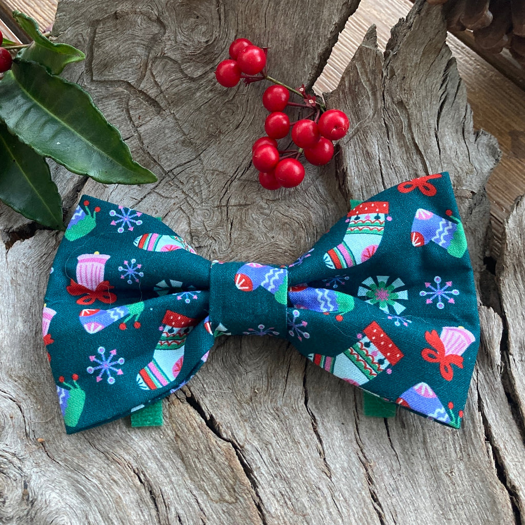Xmas Dog Bow Tie - "GREEN STOCKINGS"
