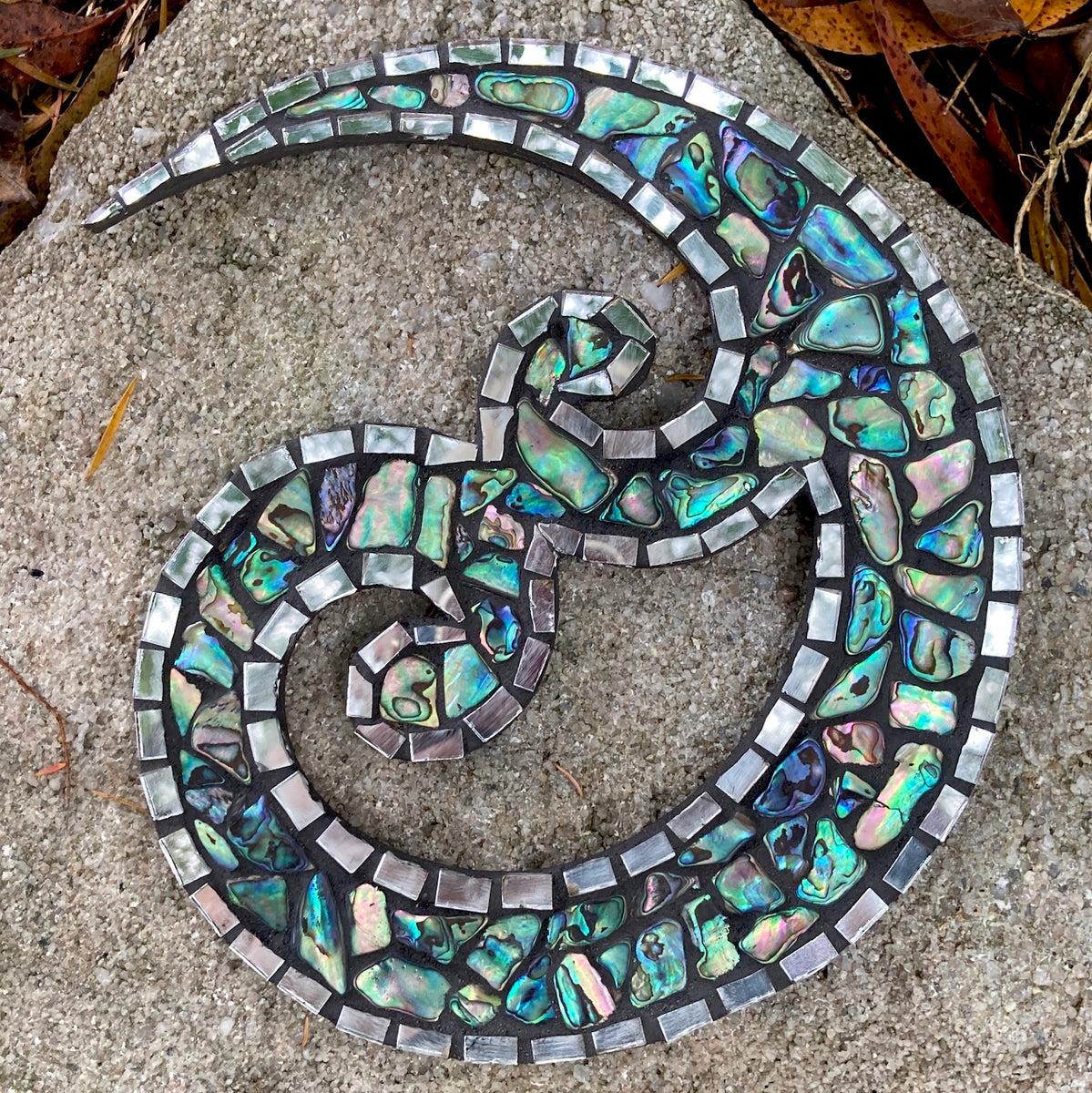 Moari Shell Picture Paua Shell Mosaic Maori Symbols - Choice of 3 designs – Pebbles & Paws