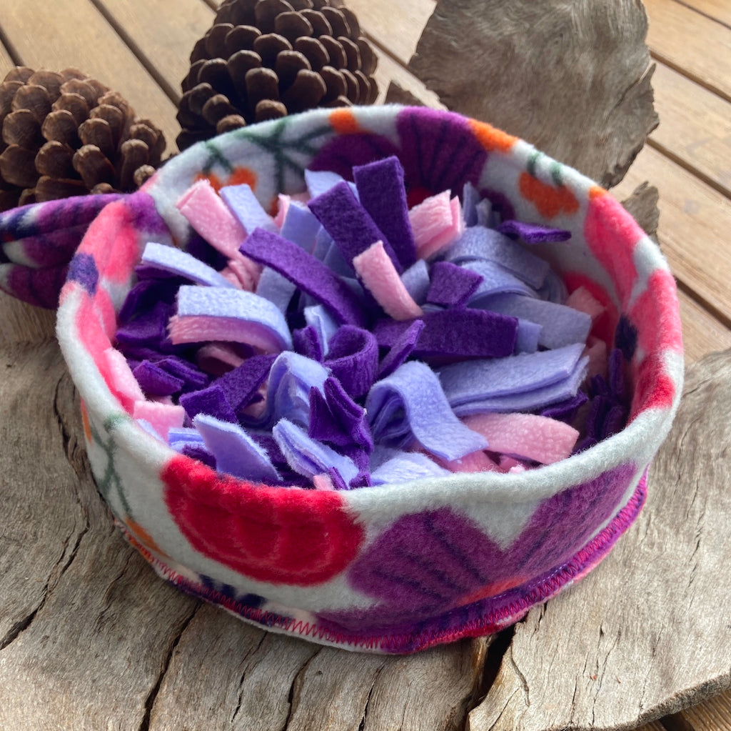 Portable Fleece Snuffle Bowl - Dog Enrichment Puzzle