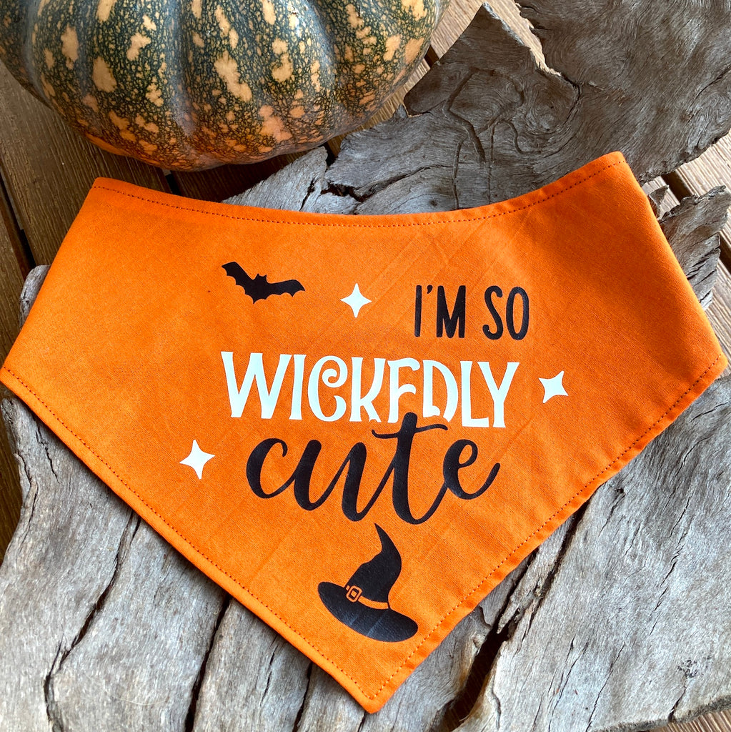 I'm so WICKEDLY CUTE! - Printed Halloween Dog Bandana