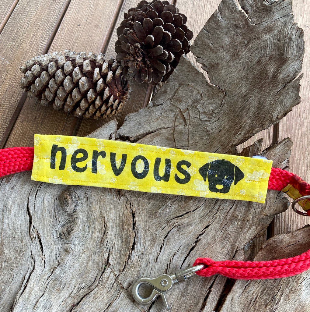 "NERVOUS DOG Lead/Collar Strap" - Yellow Bees