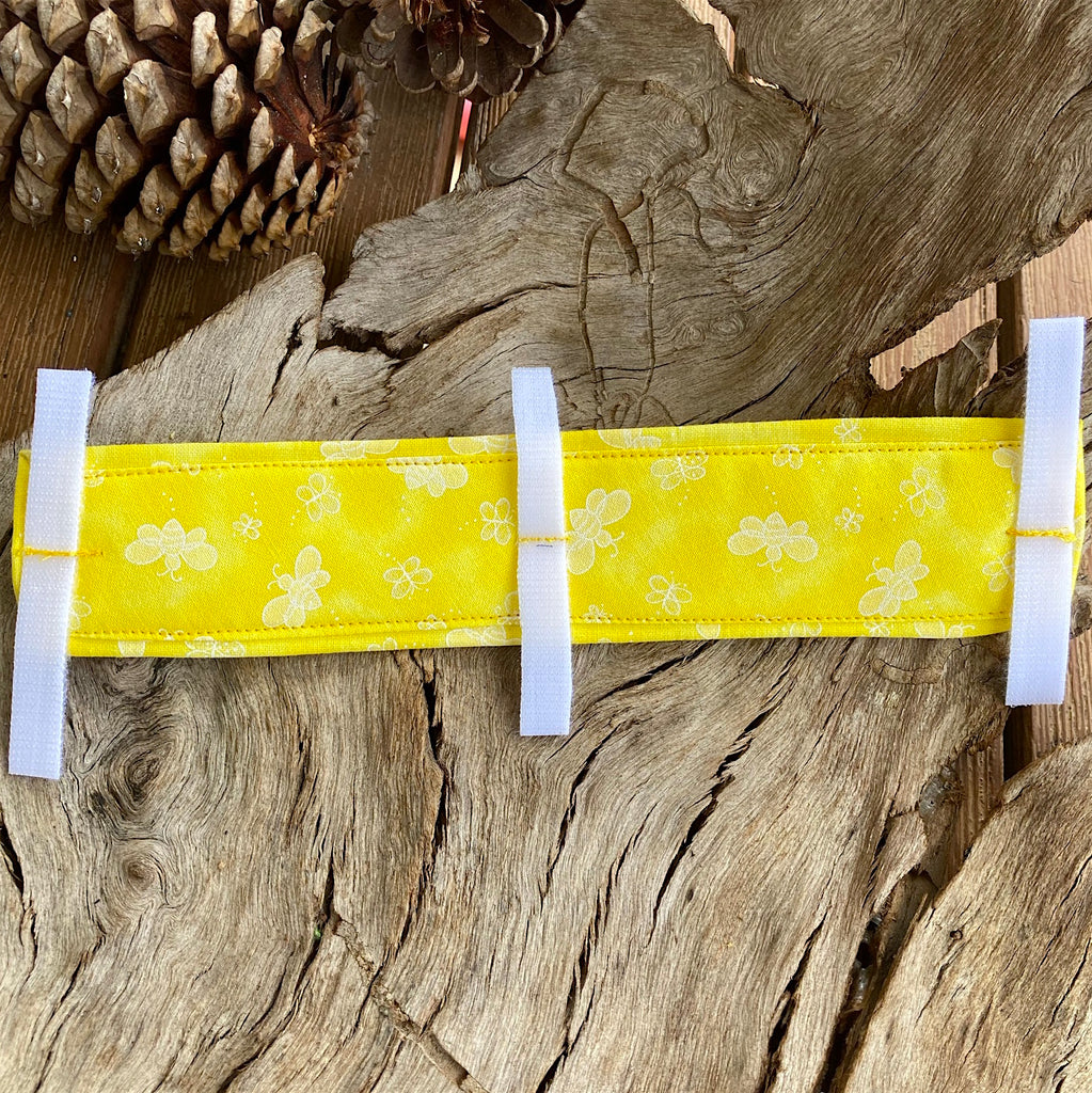 "NERVOUS DOG Lead/Collar Strap" - Yellow Bees