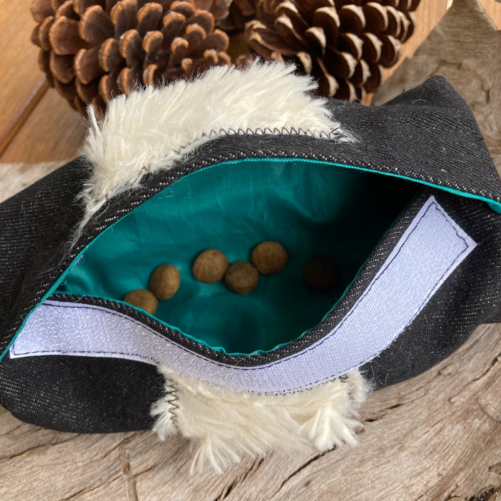 "Dummy Prey" Cylinder Pouch, Great for Recall & Scent Training
