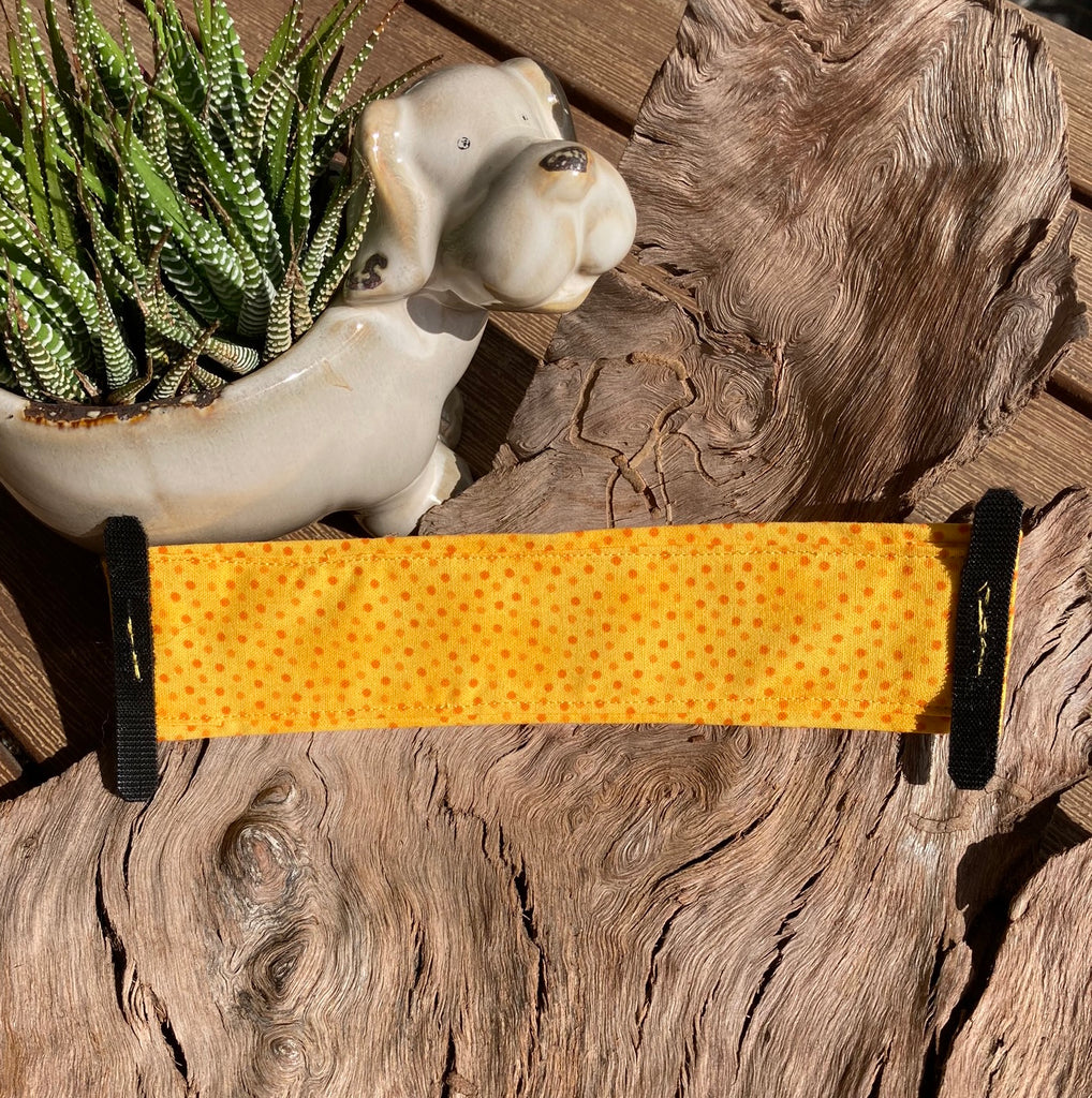 "NERVOUS DOG Bandana and Lead/Collar Strap Set" - Yellow/Orange Dotty