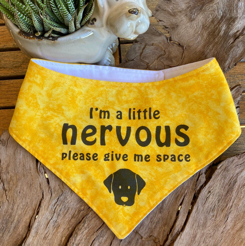 "NERVOUS Dog" Bandana and Lead/Collar Strap Set" - Textured Yellow