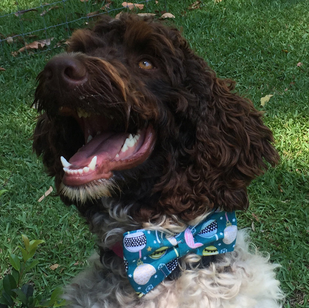 Xmas Dog Bow Tie, "Xmas Baubles"